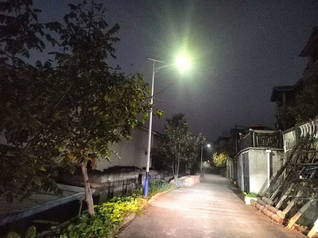 广元这条路硬化完成，路灯也安排上了-专注于利州本地信息和服务为一体的网站利州江畔